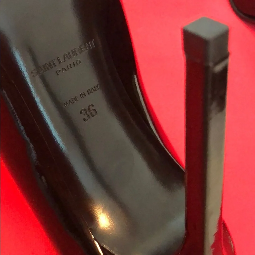 Saint Laurent Black Patent Leather Pointed-Toe Pumps - Picture 6 of 8